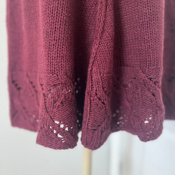 Cocogio Knit Poncho - Picture 2 of 4